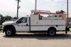 images of service truck